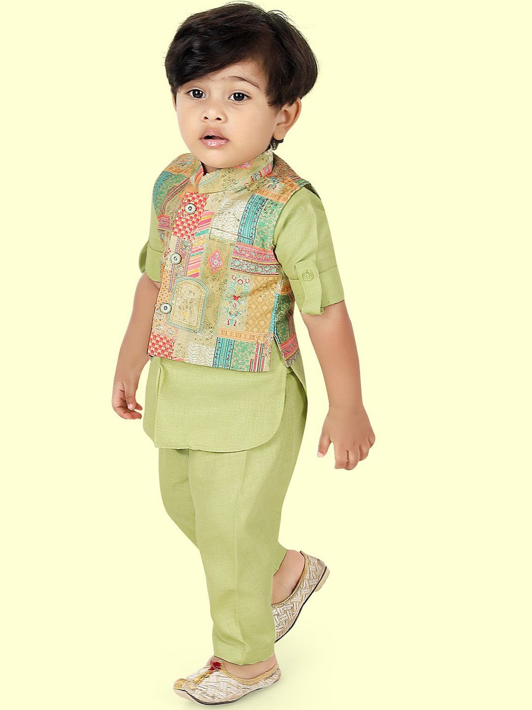 Green Boys Kurta Set with Pyjamas & Motifs Printed Jacket